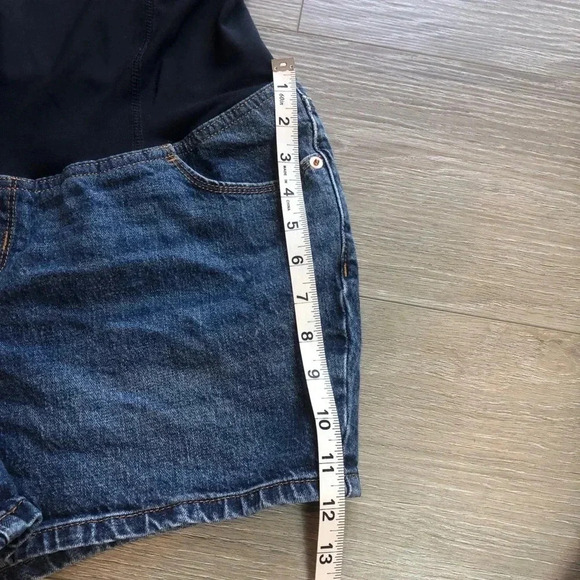 Isabel Maternity By Ingrid & Isabel Over The Belly MIDI Jean Shorts Size Medium - Picture 8 of 13